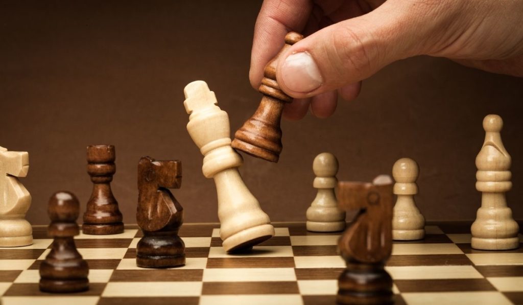 What are the risks of trading cryptocurrencies?